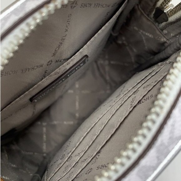 MICHAEL KORS WOMEN LADY SKI GIRL SKIER CHAIN CROSSBODY BAG WHITE LOGO GREY LTH - Picture 12 of 15